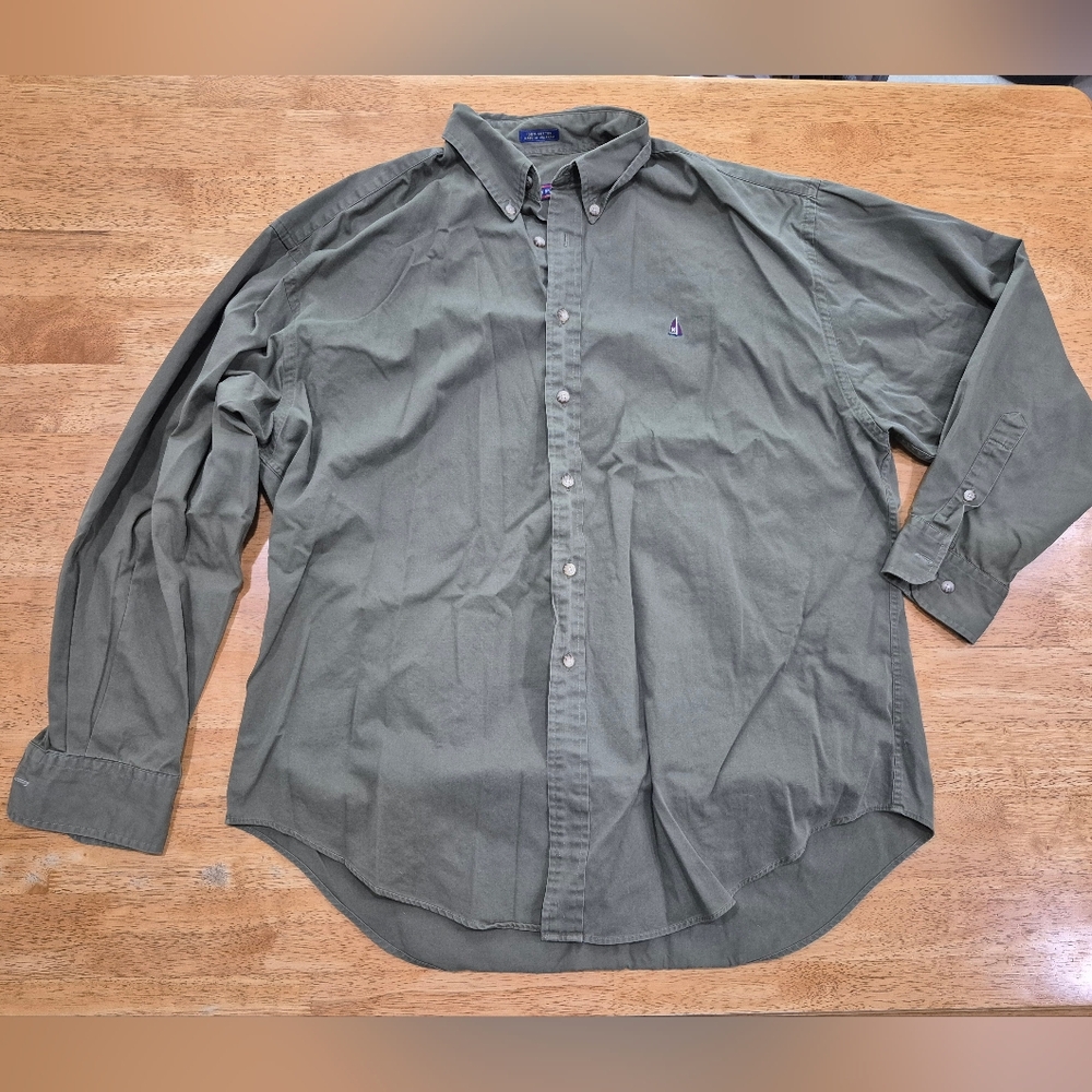 EUC Norsport Nordstrom Men's Olive Green Button-Down Shirt